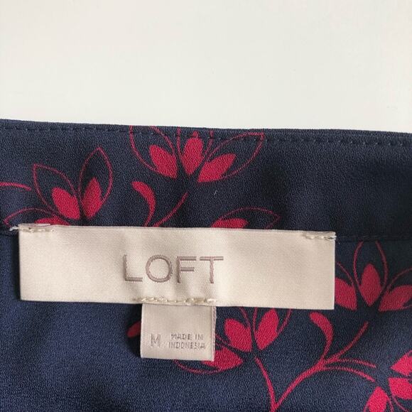 Loft Tie Neck Cold Shoulder Floral Top Size Medium - Picture 7 of 8